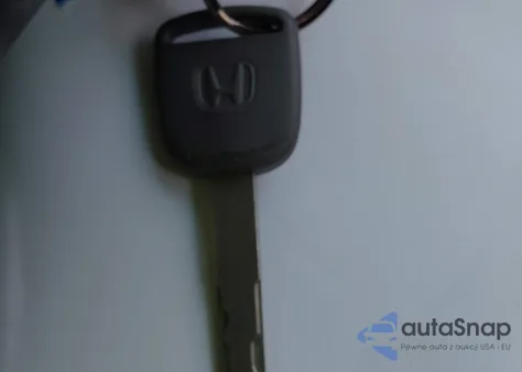 2005 Honda Civic Lx from USA, damaged, VIN 2HGES16515H527218